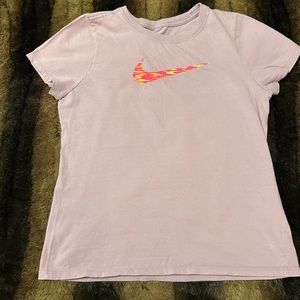 Nike light purple short sleeve athletic cut T-shirt girls size L